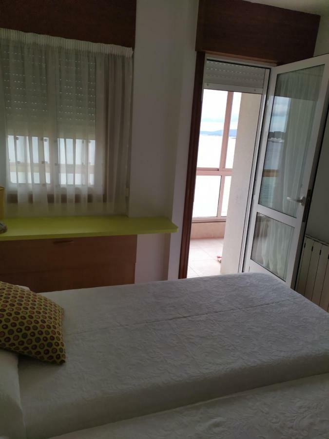 Apartamento Villa 3 Vilagarcia de Arousa Buitenkant foto